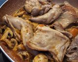 Foto del paso 4 de la receta: Conejo con patatas estofadas y champiñones