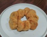 Foto langkah ke 3 dari resep Ayam keju gulung telur.