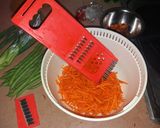 Foto langkah ke 2 dari resep Tumis wortel.