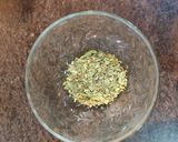A picture of step 1 of Stir Fry Sprouts.