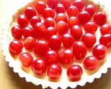 A picture of step 5 of Cherry Crumble Tart.
