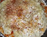 A picture of step 4 of Flower petal pizza.