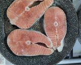 Foto langkah ke 3 dari resep Salmon Paprika Saus Tiram.