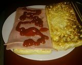 A picture of step 3 of Tex's Chicken & Ham Toastie 🐔🐷🍞.