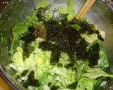 A picture of step 2 of Lettuce and Nori Seaweed Salad with Mentsuyu Sauce and Mayonnaise.