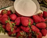 Une image de l'étape 1 de Sorbets fraises betterave citron.
