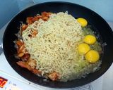 A picture of step 5 of Kimchi Fried Ramen.