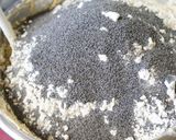 A picture of step 6 of Poppy Seed & Cream Cheese Cake.