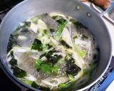 A picture of step 6 of Simple & Tasty Green Onion & Chicken Soup.