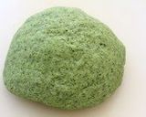 A picture of step 4 of Vivid Green Spinach and Cheese Bread Rolls.