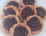 Foto del paso 3 de la receta: Galletas o Tartitas De Avena  Con Dulce Y Chocolate