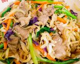 A picture of step 6 of Stir-Fried Beef Pho Noodles.