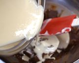 Sütés nélküli csokoládés-epres pite recept fázis 6 fotója