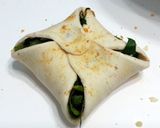 A picture of step 3 of Spinach Pizza Puff Pastry.