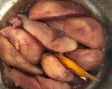 Foto del paso 1 de la receta: Peras al vino tinto