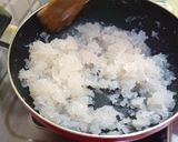 नारळाची वडी (naralachi wadi recipe in marathi) रेसिपी स्टेप 2 फोटो 
