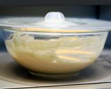 A picture of step 4 of Camembert Cheesecake.