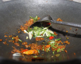 Foto langkah ke 2 dari resep Mie Goreng Jawa Pedas Enak / mie tek tek pedas.
