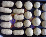 Foto langkah ke 8 dari resep Donat-Roti Sosis dengan wijen.