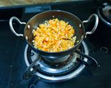 A picture of step 2 of Tricolour Poha 🇮🇳.