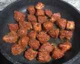 Foto langkah ke 3 dari resep Cajun Butter Steak Bites.