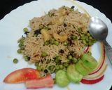 A picture of step 5 of Peas & Cashew Pulao.