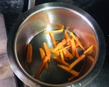 A picture of step 1 of Raw Turmeric Instant Pickle.