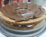 Foto del paso 5 de la receta: Tarta de fresas con nata🍓🍰