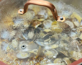 Foto del paso 6 de la receta: Merluza a la vasca con patatas 🐟 🐚 🐟 🐚 🪺