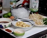 A picture of step 2 of Vegetarian Pad Thai with Glass Noodles.