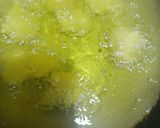 A picture of step 1 of Dahi phulki chana chaat.