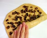 A picture of step 8 of Chestnut and Milk Tea Bread Rolls.