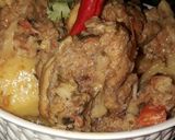A picture of step 11 of Aalu gobhi with chicken 😋.