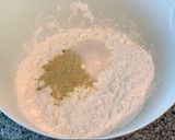 Foto langkah ke 3 dari resep Keripik Bawang Renyah.