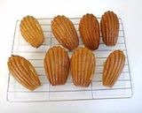 A picture of step 6 of Milk Tea Madeleine.