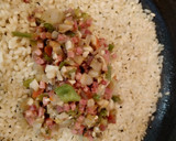 Foto del paso 4 de la receta: Arroz integral con taquitos de jamón serrano y champiñones