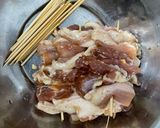 Hình bước làm 2 của món Cơm với thịt ba chỉ nướng dễ làm và nhanh