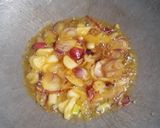 Foto langkah ke 2 dari resep Tumis kerang pedas manis.
