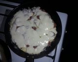 Foto del paso 4 de la receta: Salchicha a la tortiilla