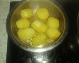 Foto del paso 3 de la receta: Pollo relleno Al horno con patatas