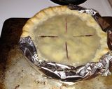A picture of step 8 of Mrs. Beacham's Blueberry Pie.