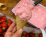A picture of step 3 of Strawberry Ice cream.