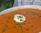 Une image de l'étape 5 de Soupe de tomates lard fumé et saucisses fumées.