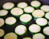 A picture of step 5 of Gochujang & Lemon Flavored Zucchini and Beef.