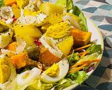 Foto del passaggio 2 della ricetta Insalata tricolore di patate e uova