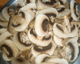 Foto del paso 3 de la receta: Crema de champiñones elegante