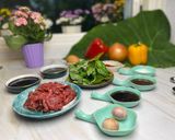 Hình bước làm 1 của món 📣 Thịt bò xào húng quế kiểu Thái 🥩🫑🧅🌿