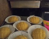 Foto langkah ke 3 dari resep Roti melon.