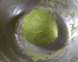 A picture of step 9 of Sakura and Matcha Cookies.