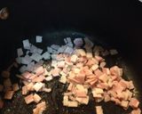 A picture of step 1 of Fettuccine Bolognese.